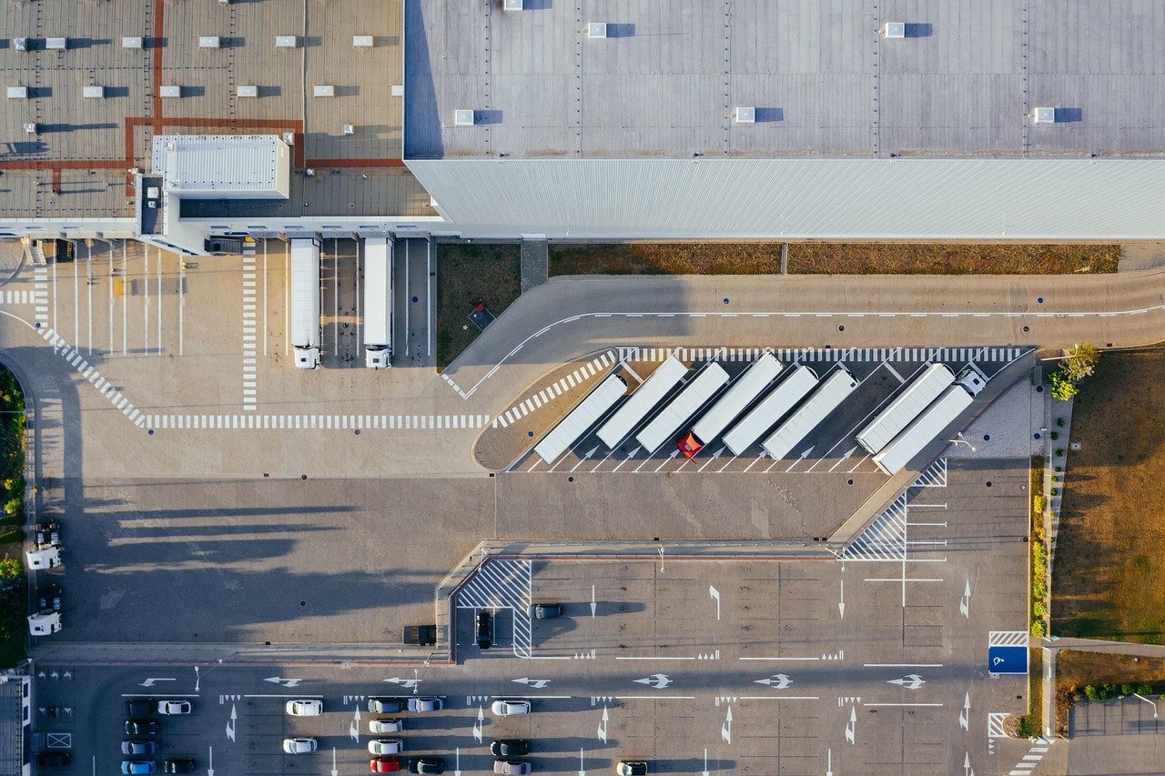 Industrial & Logistics: October 2025 Trends Point to Sustained Growth