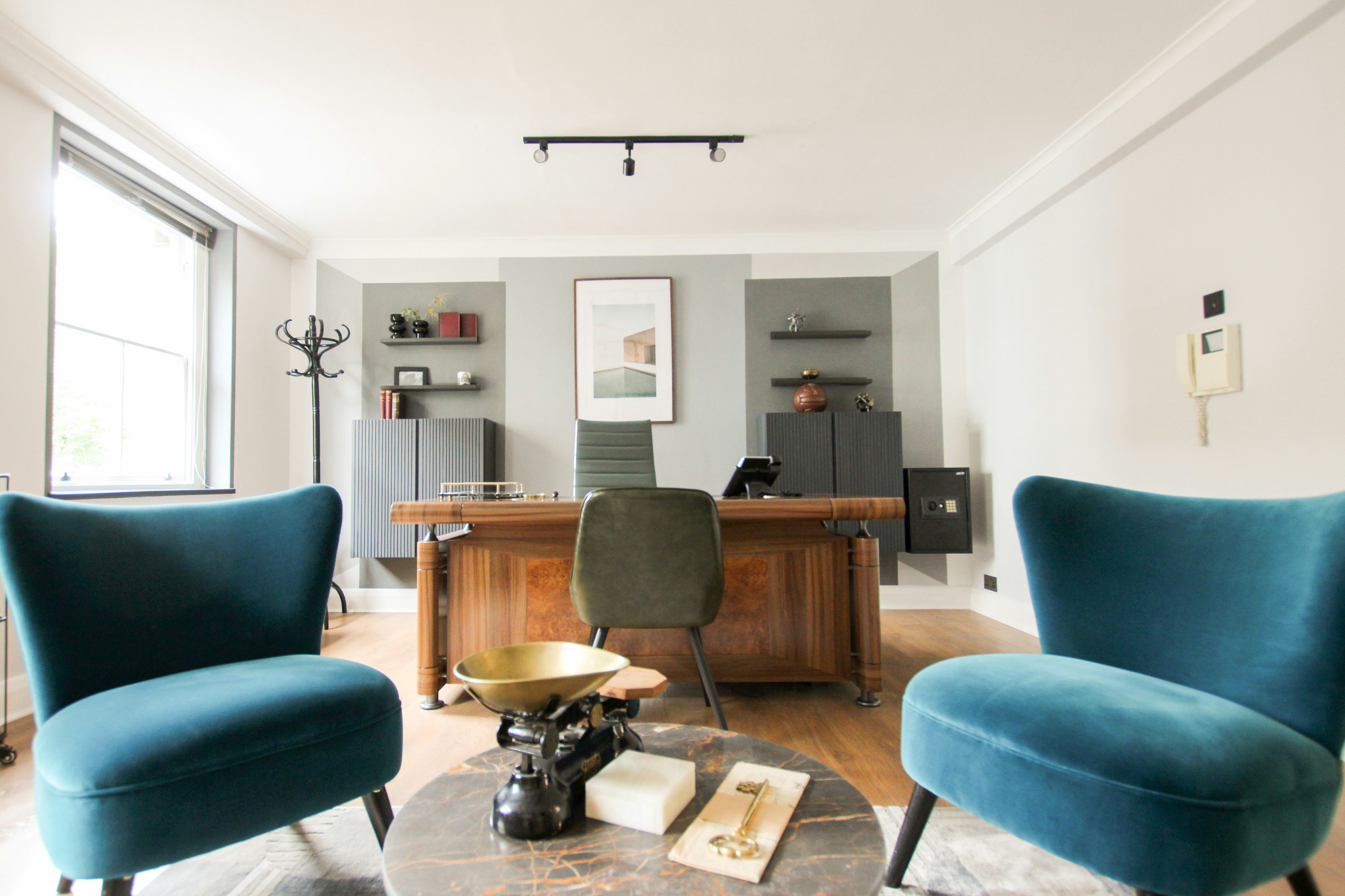 Coworking for Freelancers London: Costs, Day Passes, Best Areas and Space Types