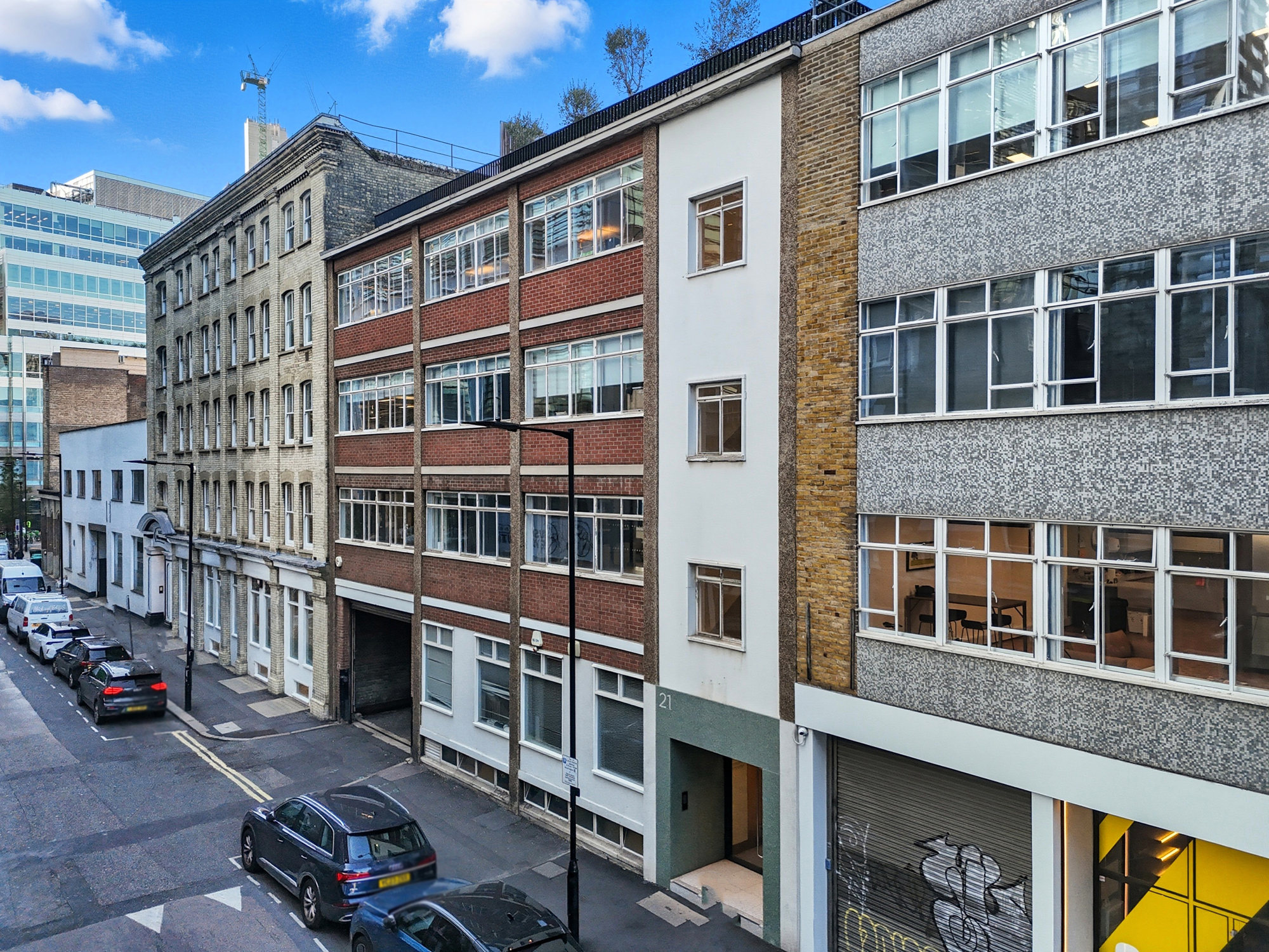 21 Curtain Road photo 3