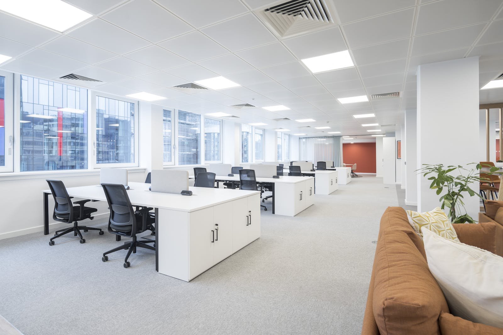 30 Minories photo 12