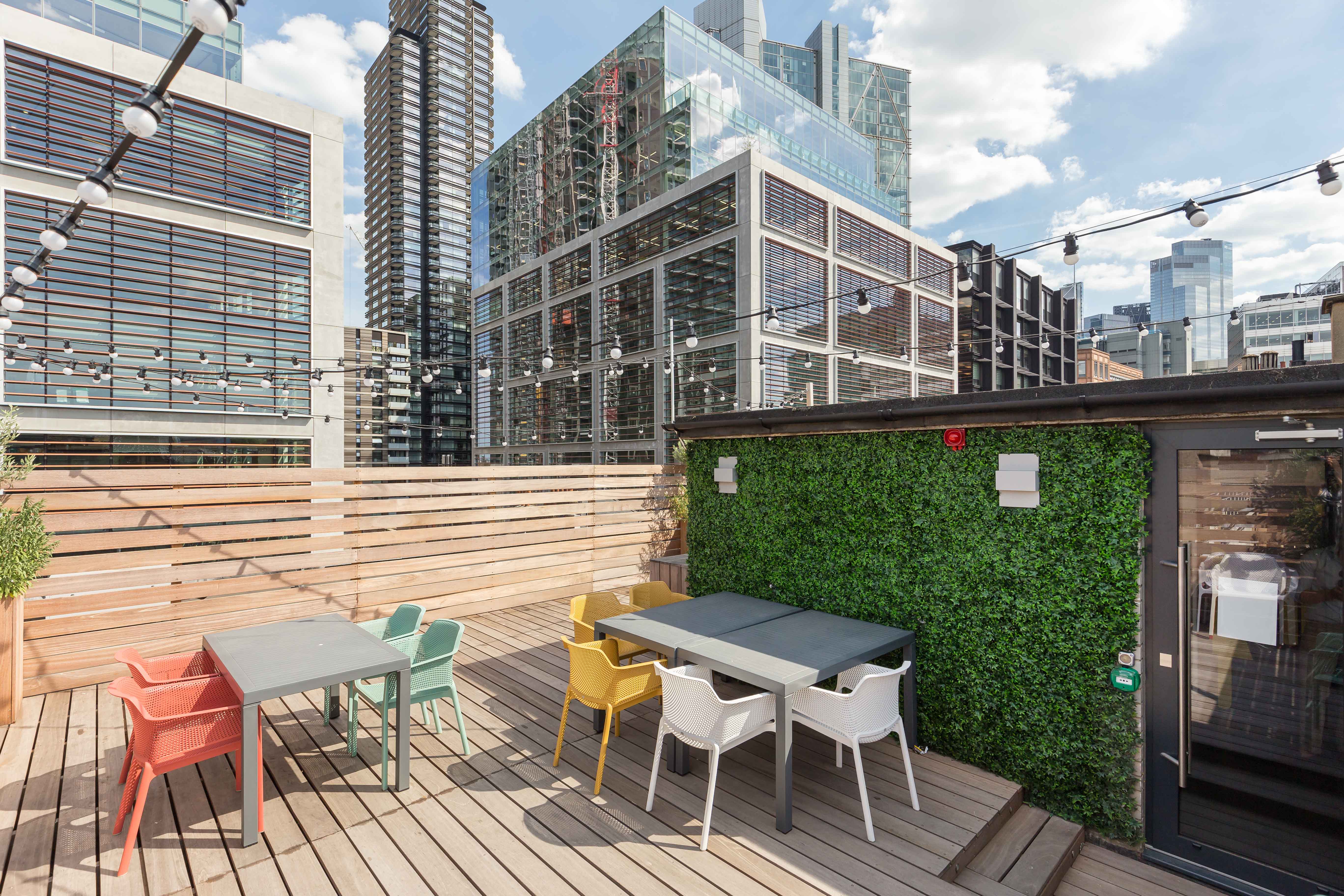 23 Curtain Road