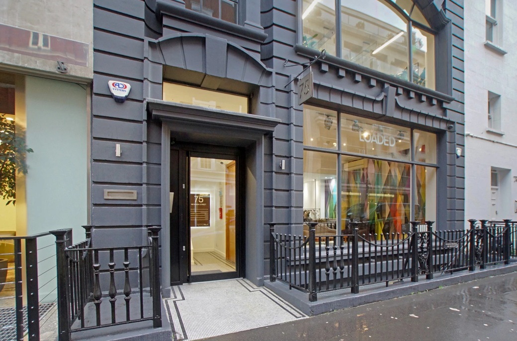 75 Newman Street photo 4